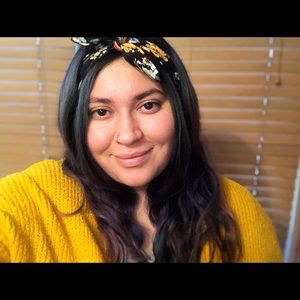 Meet your Posher, Yesenia